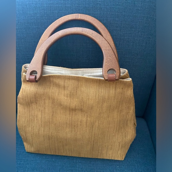 Valerie Stevens Handbags - NWOT, Vintage Valerie Stevens Linen Tote Purse Bag with Wood Handles, Light